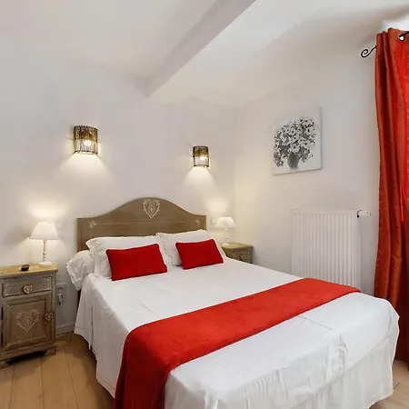 Bed & Breakfast Aux Charmes D'antan - Sevremont