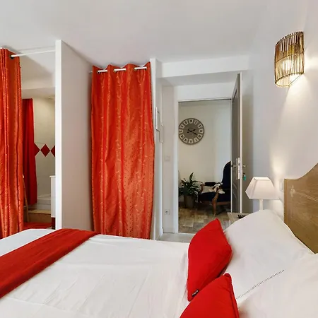 Aux Charmes D'antan - Bed & Breakfast Sevremont